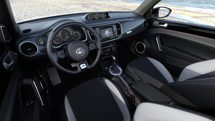Торпедо Volkswagen Beetle R-Line 2016 года  (фото 8 из 22)